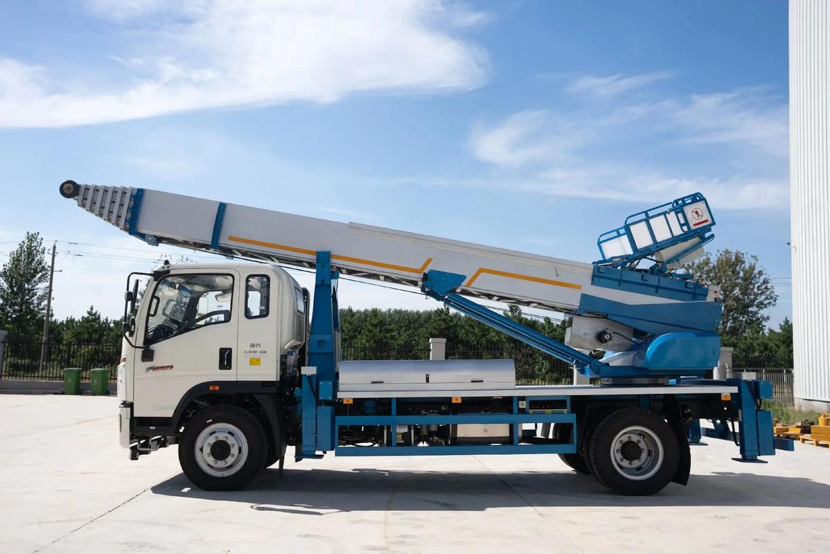 马鞍山雨山云梯上料车租赁费用